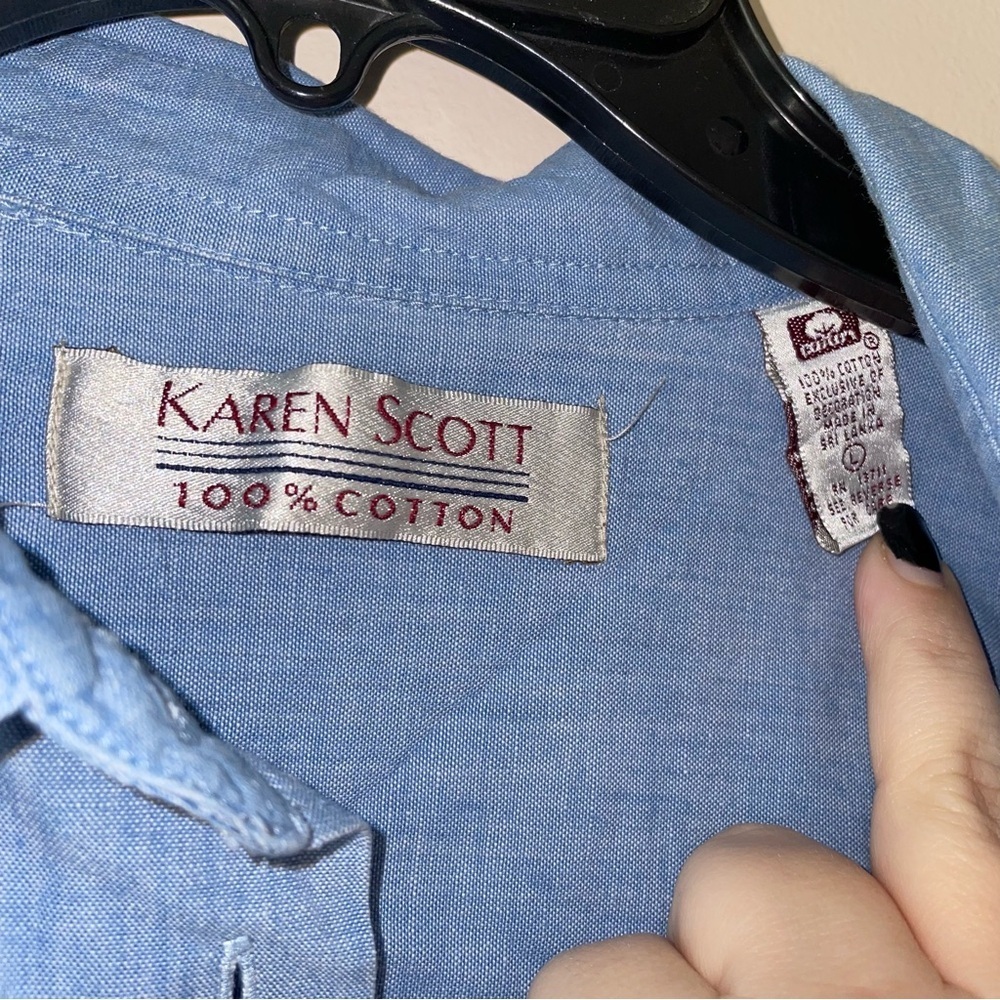 Karen Scott Chambray Cotton Button Down Shirt School Embroidery Size Large - Picture 2 of 7